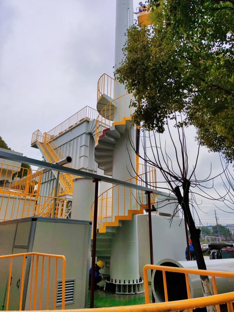 带旋转楼梯的烟囱 废气处理系统的匠心之作